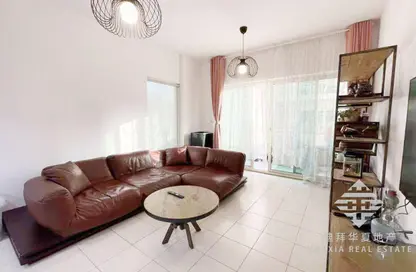 شقة - 2 غرف نوم - 2 حمامات للبيع في الغزلان  2 - الغزلان - جرينز - دبي