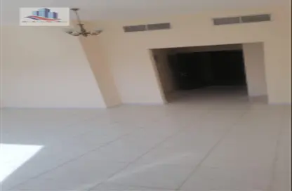 Empty Room image for: Apartment - 1 Bedroom - 1 Bathroom for rent in Al Majaz - Sharjah, Image 1