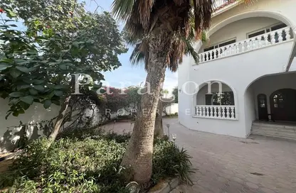 Villa - 4 Bedrooms - 5 Bathrooms for rent in Al Manara - Dubai