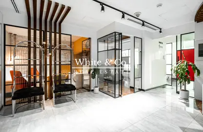 مكتب - استوديو - 2 حمامات للايجار في خليج آيريس - الخليج التجاري - دبي