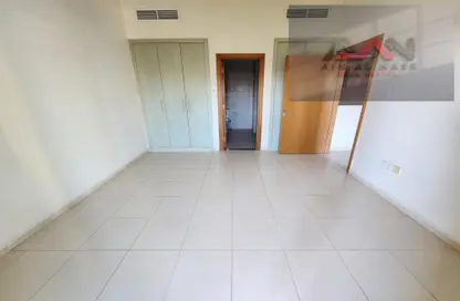 Apartment - 1 Bedroom - 2 Bathrooms for rent in Sondos Lily - Dubai Land Residence Complex - Dubai