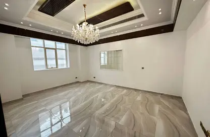 Apartment - Studio - 1 Bathroom for rent in Shakhbout City - Abu Dhabi