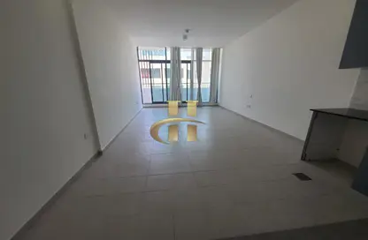 Apartment - Studio - 1 Bathroom for rent in Living Garden 2 - Jumeirah Village Circle - Dubai
