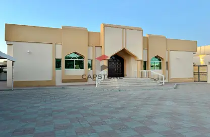 فيلا - 5 غرف نوم - 5 حمامات للايجار في زاخر - العين