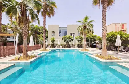 فيلا - 4 غرف نوم - 5 حمامات للايجار في فلل البرشاء 1 - البرشاء 1 - البرشاء - دبي فيلا - 4 غرف نوم - 5 حمامات للايجار في فلل البرشاء 1 - البرشاء 1 - البرشاء - دبي