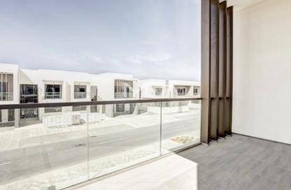 Townhouse - 3 Bedrooms - 4 Bathrooms for sale in Redwoods - Yas Acres - Yas Island - Abu Dhabi
