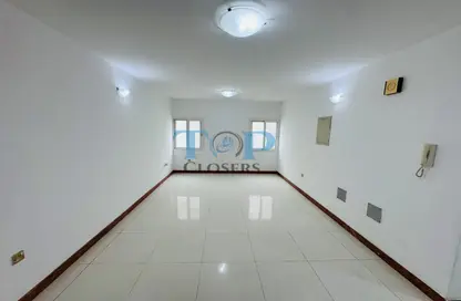 Apartment - 3 Bedrooms - 3 Bathrooms for rent in Khalifa Street - Central District - Al Ain