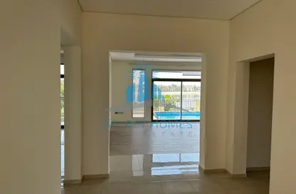 Villa - 4 Bedrooms - 5 Bathrooms for rent in Luluat Al Raha - Al Raha Beach - Abu Dhabi