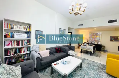 Apartment - 3 Bedrooms - 3 Bathrooms for sale in Glitz 1 - Glitz - Dubai Studio City - Dubai