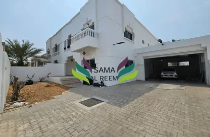 Villa - 5 Bedrooms - 4 Bathrooms for rent in Umm Suqeim 2 Villas - Umm Suqeim 2 - Umm Suqeim - Dubai