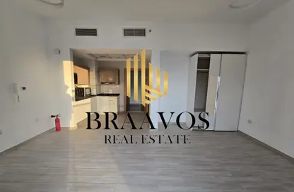 Apartment - Studio - 1 Bathroom for rent in Oxford Residence - Jumeirah Village Circle - Dubai
