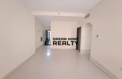 Apartment - 1 Bedroom - 2 Bathrooms for rent in Al Mamzar - Sharjah - Sharjah