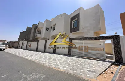 Villa - 3 Bedrooms - 5 Bathrooms for rent in Al Yasmeen 1 - Al Yasmeen - Ajman