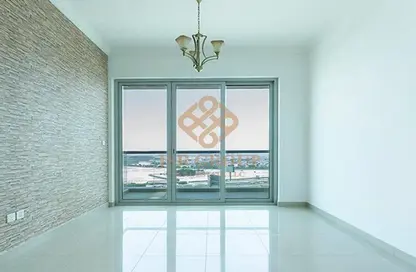 Empty Room image for: Apartment - 1 Bedroom - 2 Bathrooms for sale in Fairview Residency - Business Bay - Dubai, Image 1