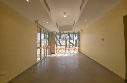 فيلا - 5 غرف نوم - 6 حمامات للايجار في البطين - أبوظبي