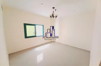 شقة - غرفة نوم - 2 حمامات للايجار في بناء الزوينة - المصلى - الغرب - الشارقة