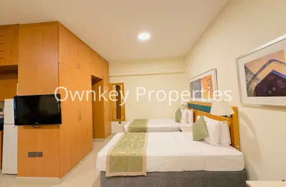 Apartment - Studio - 1 Bathroom for rent in Golden Sands 3 Hotel Apartments - Mankhool - Bur Dubai - Dubai