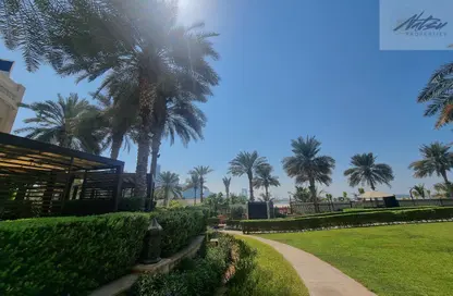 Retail - Studio - 1 Bathroom for rent in The Crescent - Palm Jumeirah - Dubai