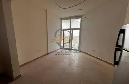 شقة - 1 حمام للبيع في عزيزي بلازا - الفرجان - دبي