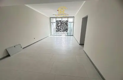 Apartment - 3 Bedrooms - 4 Bathrooms for rent in Al Jurf 2 - Al Jurf - Ajman Downtown - Ajman