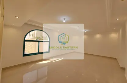 Villa - 4 Bedrooms - 6 Bathrooms for rent in Al Musalla Area - Al Karamah - Abu Dhabi