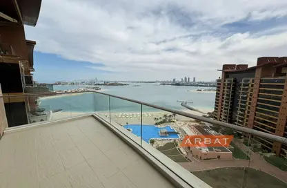 Balcony image for: Apartment - 1 Bedroom - 2 Bathrooms for rent in Ruby - Tiara Residences - Palm Jumeirah - Dubai, Image 1