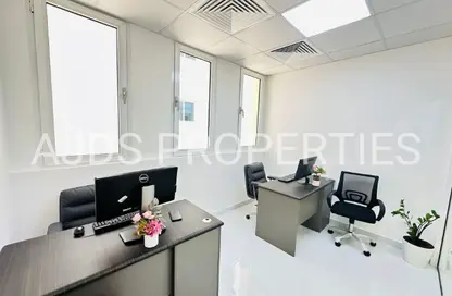 Office Space - Studio - 1 Bathroom for rent in Red Avenue - Al Garhoud - Dubai