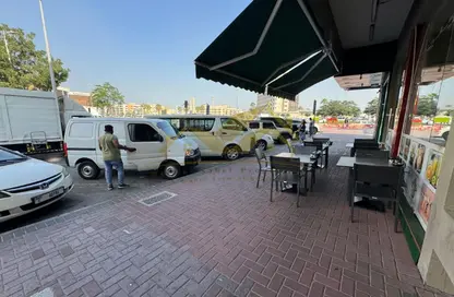 Shop - Studio - 1 Bathroom for rent in Al Satwa - Dubai