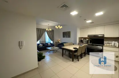 2 Bedroom Apartment - Well Maintained - Pool View