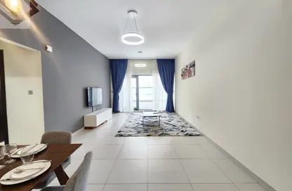 Apartment - 1 Bedroom - 2 Bathrooms for rent in Jumeirah Garden City - Al Satwa - Dubai