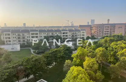 Apartment - 3 Bedrooms - 4 Bathrooms for sale in Abbey Crescent 1 - Abbey Crescent - Motor City - Dubai