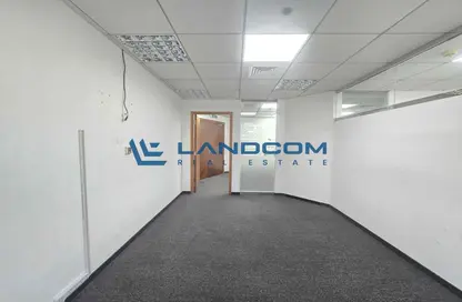 Office Space - Studio - 1 Bathroom for rent in Fairmont Hotel - Sheikh Zayed Road - Dubai