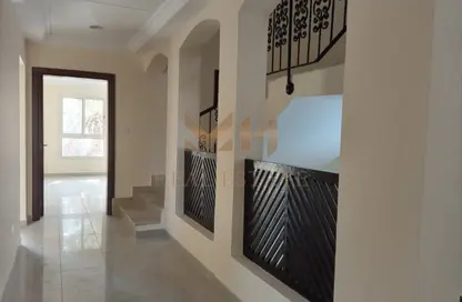 فيلا - 3 غرف نوم - 4 حمامات للايجار في حدائق المشرف - المشرف - أبوظبي