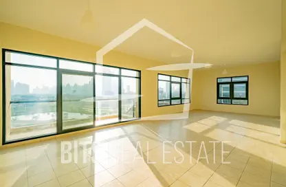 Empty Room image for: Apartment - 3 Bedrooms - 4 Bathrooms for rent in The Views 1 - The Views - Dubai, Image 1