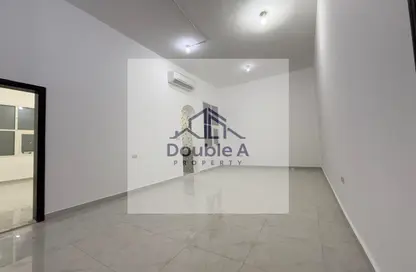 Apartment - 4 Bedrooms - 4 Bathrooms for rent in Madinat Al Riyad - Abu Dhabi