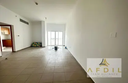 شقة - 2 غرف نوم - 2 حمامات للايجار في برج انديجو - مجمع دبي ريزيدنس - دبي