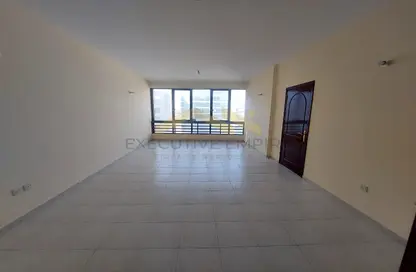 Empty Room image for: Apartment - 3 Bedrooms - 4 Bathrooms for rent in SHKA 705 Building - Tourist Club Area - Abu Dhabi, Image 1