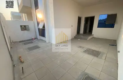 تاون هاوس - 4 غرف نوم - 6 حمامات للبيع في الحليو 2 - الحليو - عجمان