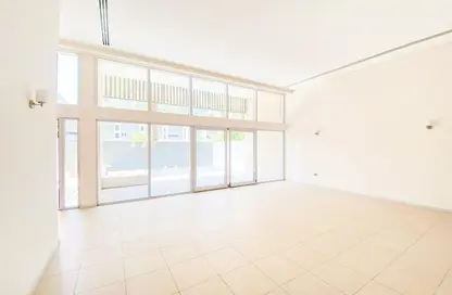 Townhouse - 4 Bedrooms - 5 Bathrooms for rent in Al Muneera Townhouses-Mainland - Al Muneera - Al Raha Beach - Abu Dhabi
