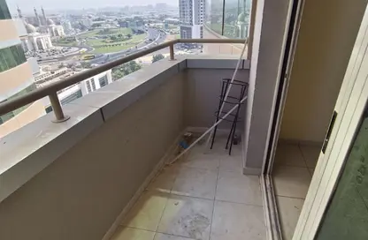 شقة - 2 غرف نوم - 2 حمامات للايجار في شارع التعاون الجديد - التعاون - الشارقة