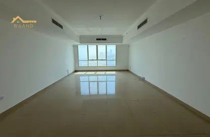 Apartment - 2 Bedrooms - 3 Bathrooms for rent in Al Majaz 2 - Al Majaz - Sharjah