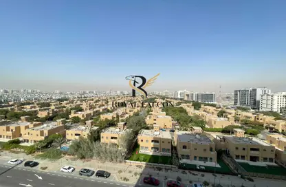 شقة - 2 غرف نوم - 4 حمامات للايجار في توباز افينيو - الفرجان - دبي