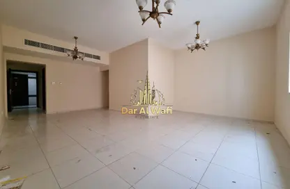 Apartment - 2 Bedrooms - 3 Bathrooms for rent in Taliatela Street - Al Nahda - Sharjah