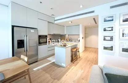 Apartment - 2 Bedrooms - 2 Bathrooms for sale in West Avenue Tower - Dubai Marina - Dubai