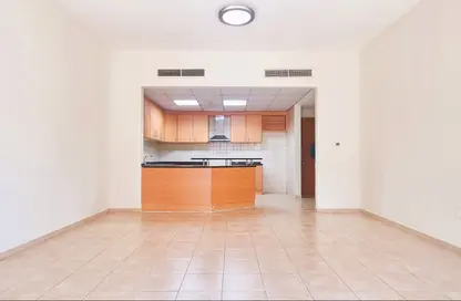 شقة - 2 غرف نوم - 2 حمامات للايجار في منطقة مركز الأعمال - المدينة الدولية - دبي