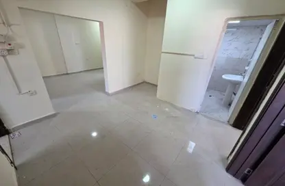 شقة - 3 غرف نوم - 2 حمامات للايجار في برج الكورنيش - طريق كورنيش عجمان - عجمان شقة - 3 غرف نوم - 2 حمامات للايجار في برج الكورنيش - طريق كورنيش عجمان - عجمان