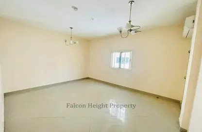 Apartment - 2 Bedrooms - 2 Bathrooms for rent in Al Wahda - Sharjah