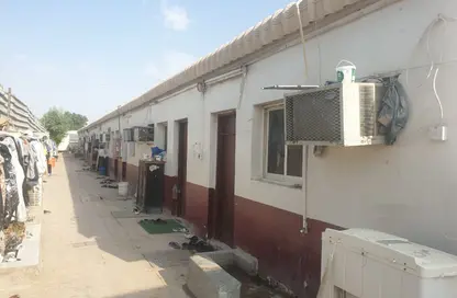 مجمع سكني - 8 غرف نوم - 4 حمامات للبيع في الصجعة الصناعية - آلصجعه - الشارقة