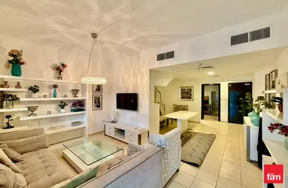 Villa - 4 Bedrooms - 5 Bathrooms for rent in Autumn - Seasons Community - District 15 - Jumeirah Village Circle - Dubai