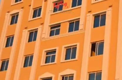 سكن الموظفين - استوديو - 8 حمامات للايجار في الجزيرة الحمراء - قرية الحمرا - رأس الخيمة